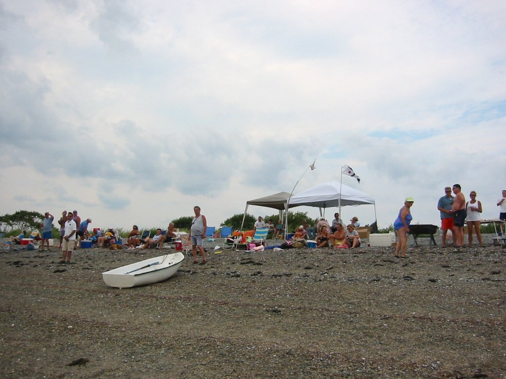 anotherviewofthecrewatrainsford2006.jpg